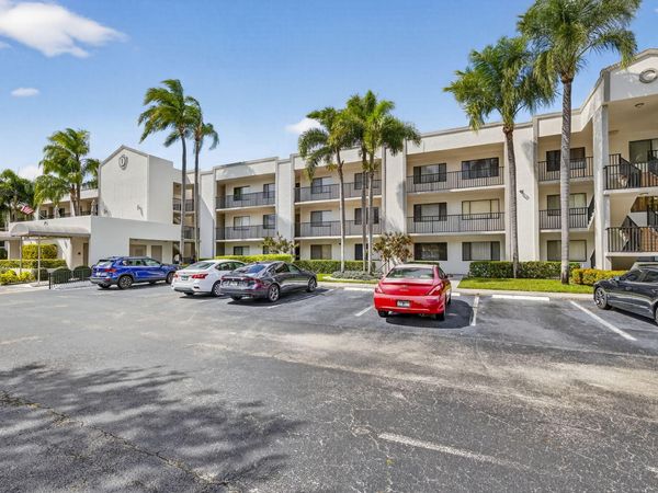 10806 W Clairmont Circle, Unit 108, Tamarac, FL 33321