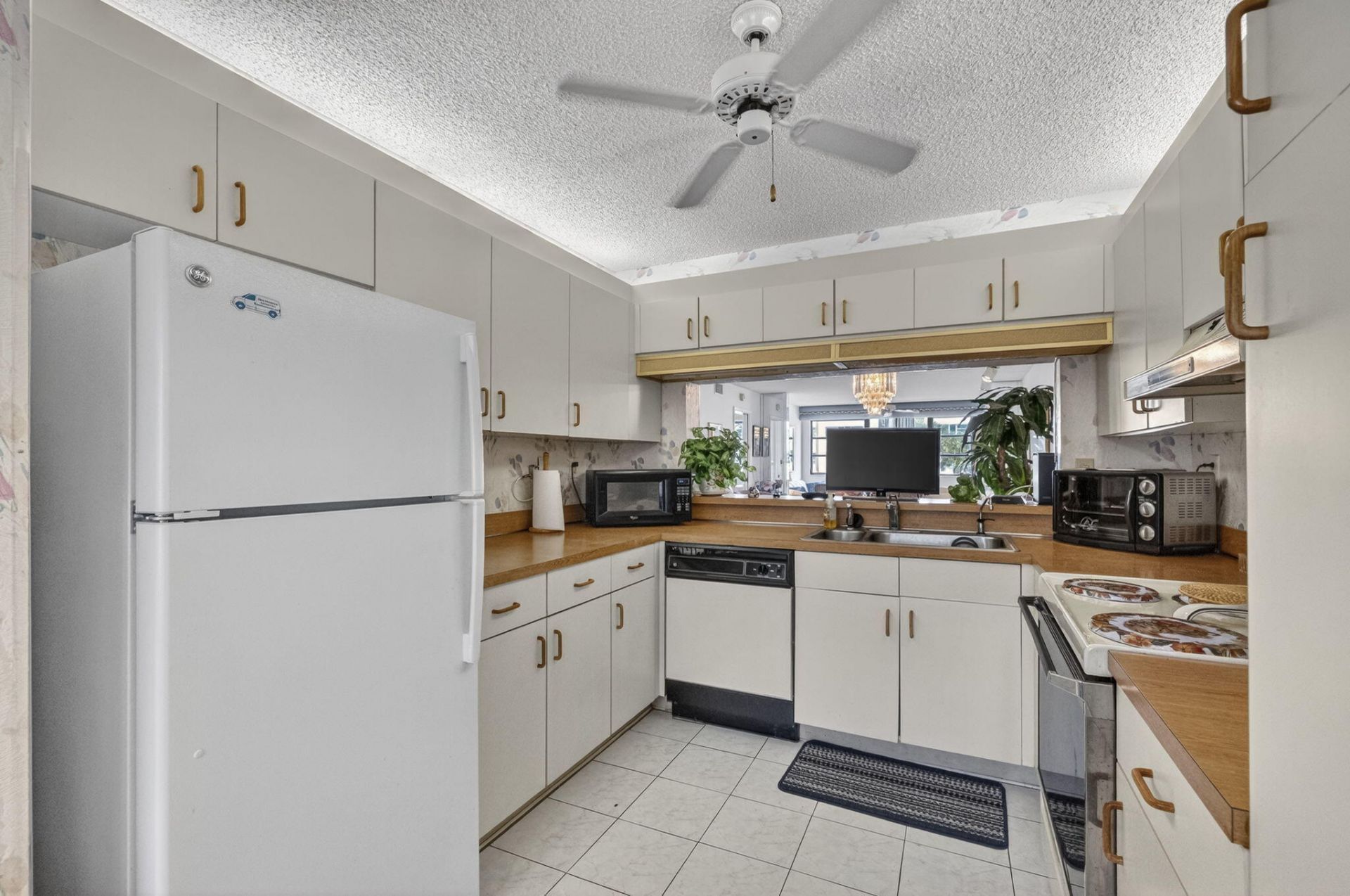 10806 W Clairmont Circle, Unit 108, Tamarac, FL 33321 Photo