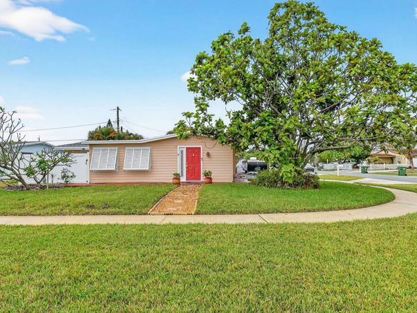 83 Andros Road, Palm Springs, FL 33461