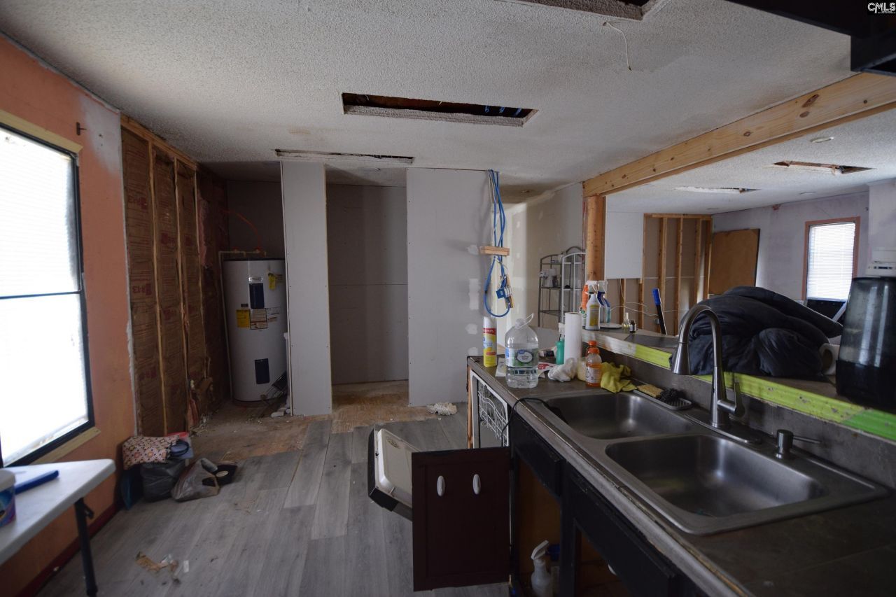 110 Kennerly Road Photo 10