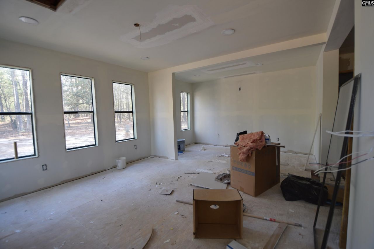 110 Kennerly Road Photo 13