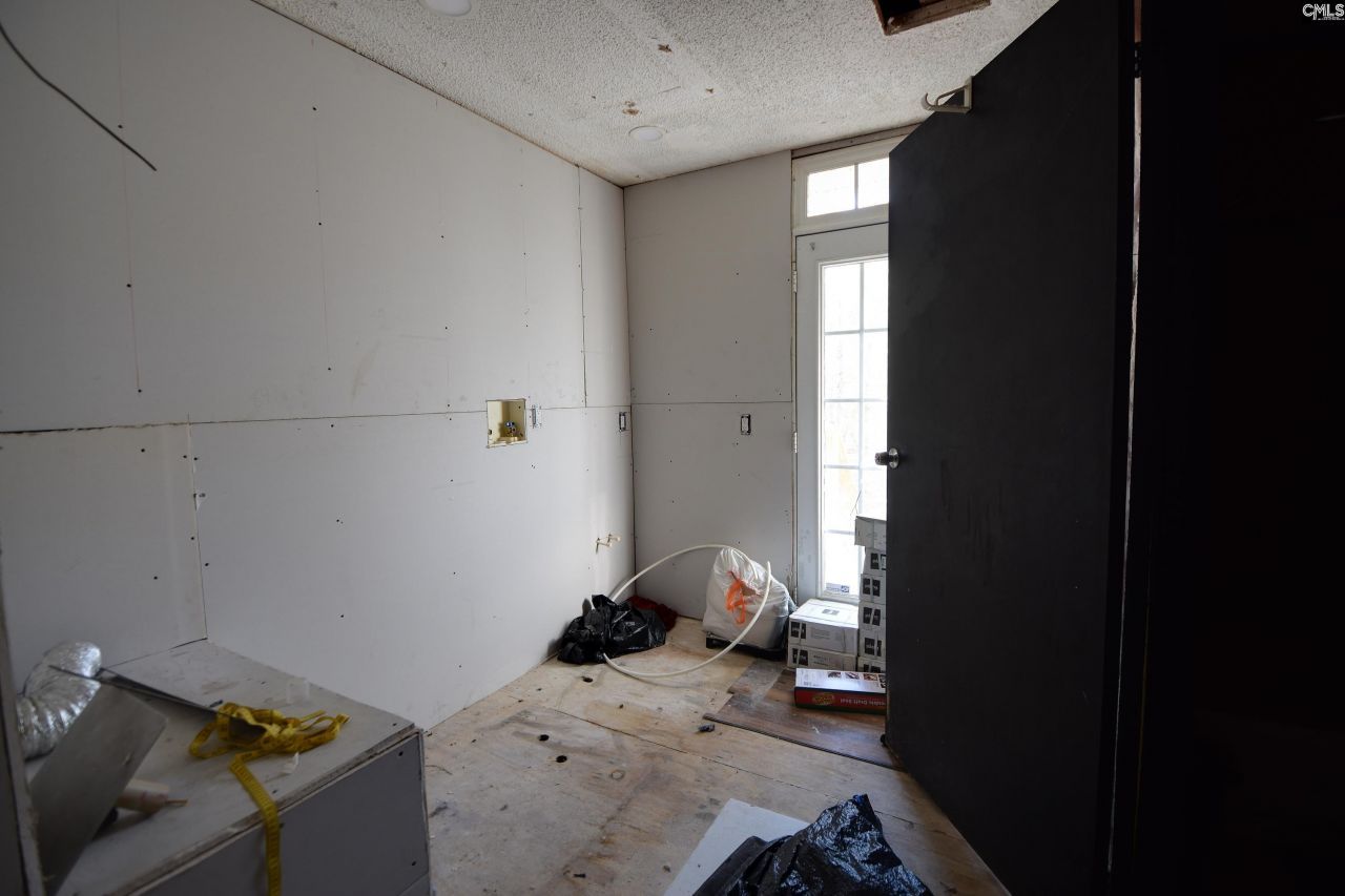 110 Kennerly Road Photo 16