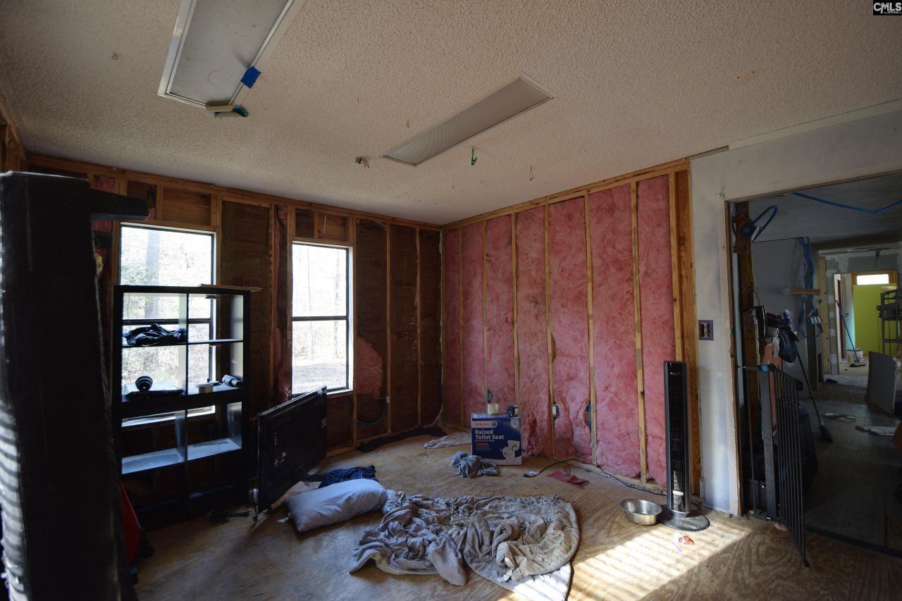 110 Kennerly Road Photo 7