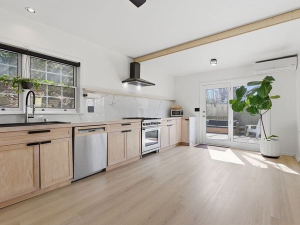 11 Sherwood St, Unit 1, Boston, MA 02131