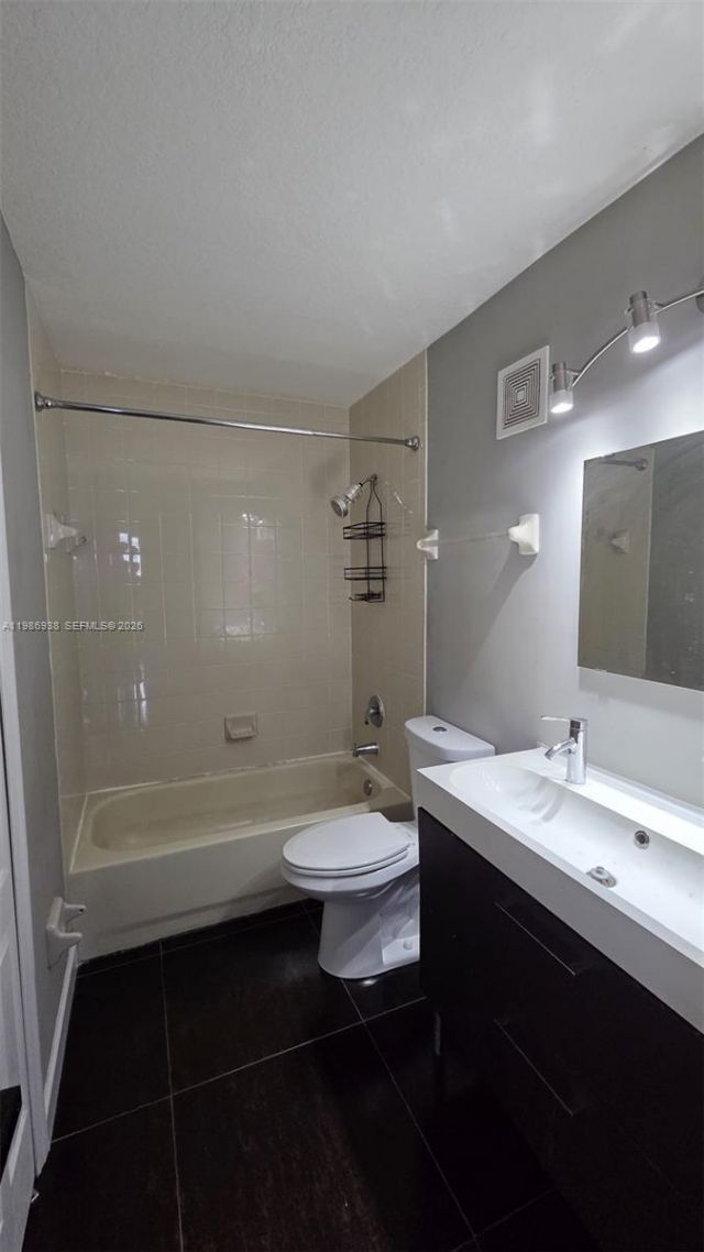4331 SW 160th Ave, Unit 218, Miramar, FL 33027 Photo