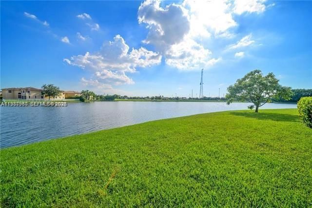 5271 SW 141st Ter, Miramar, FL 33027 Photo