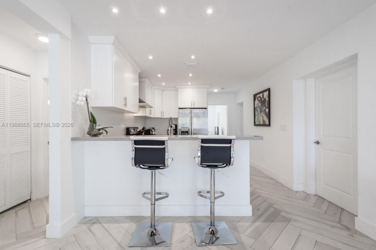 44 NW 40th St , Miami, FL 33127 Photo