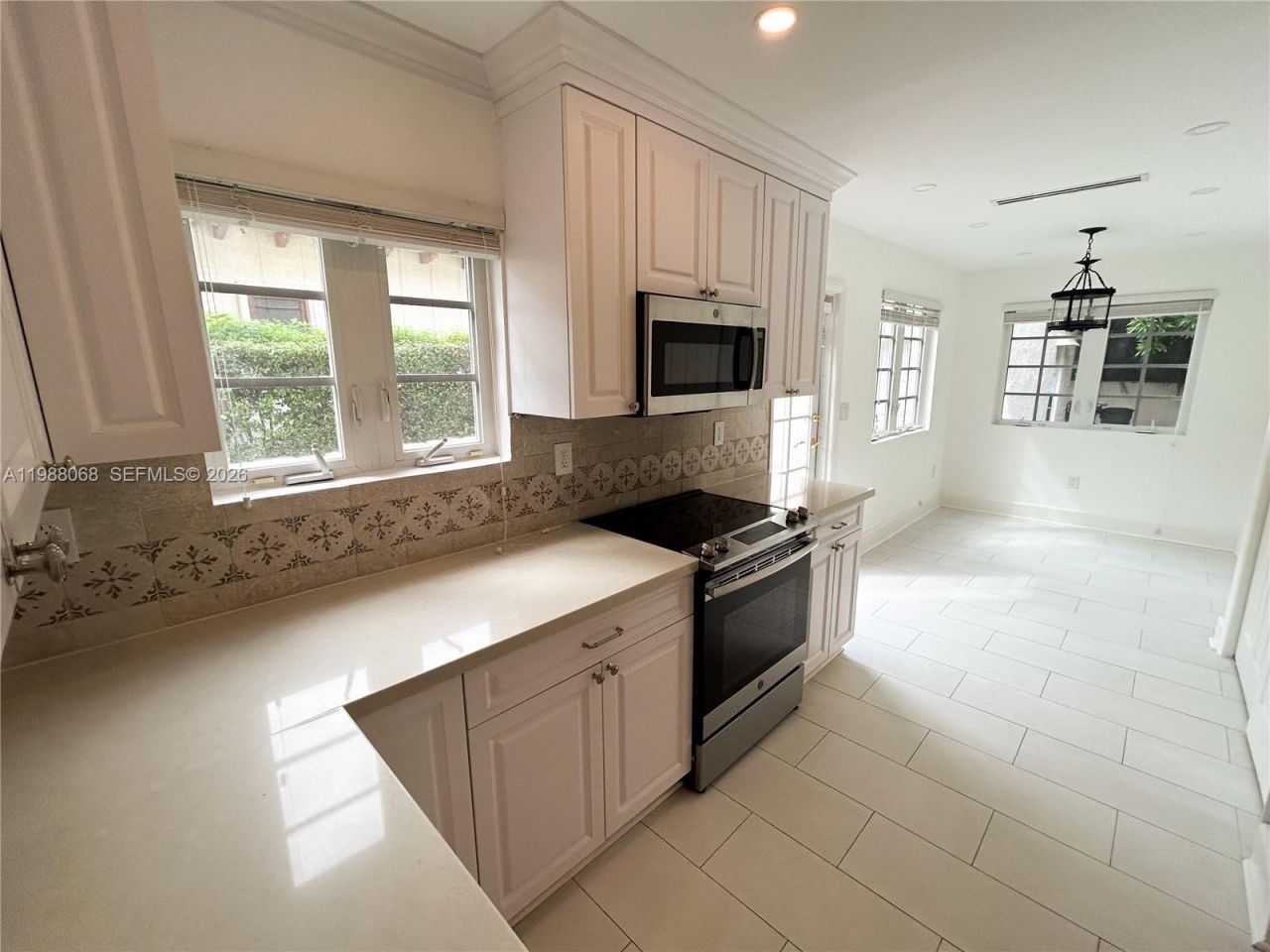 2504 Alhambra Cir , Unit 2504, Coral Gables, FL 33134 Photo