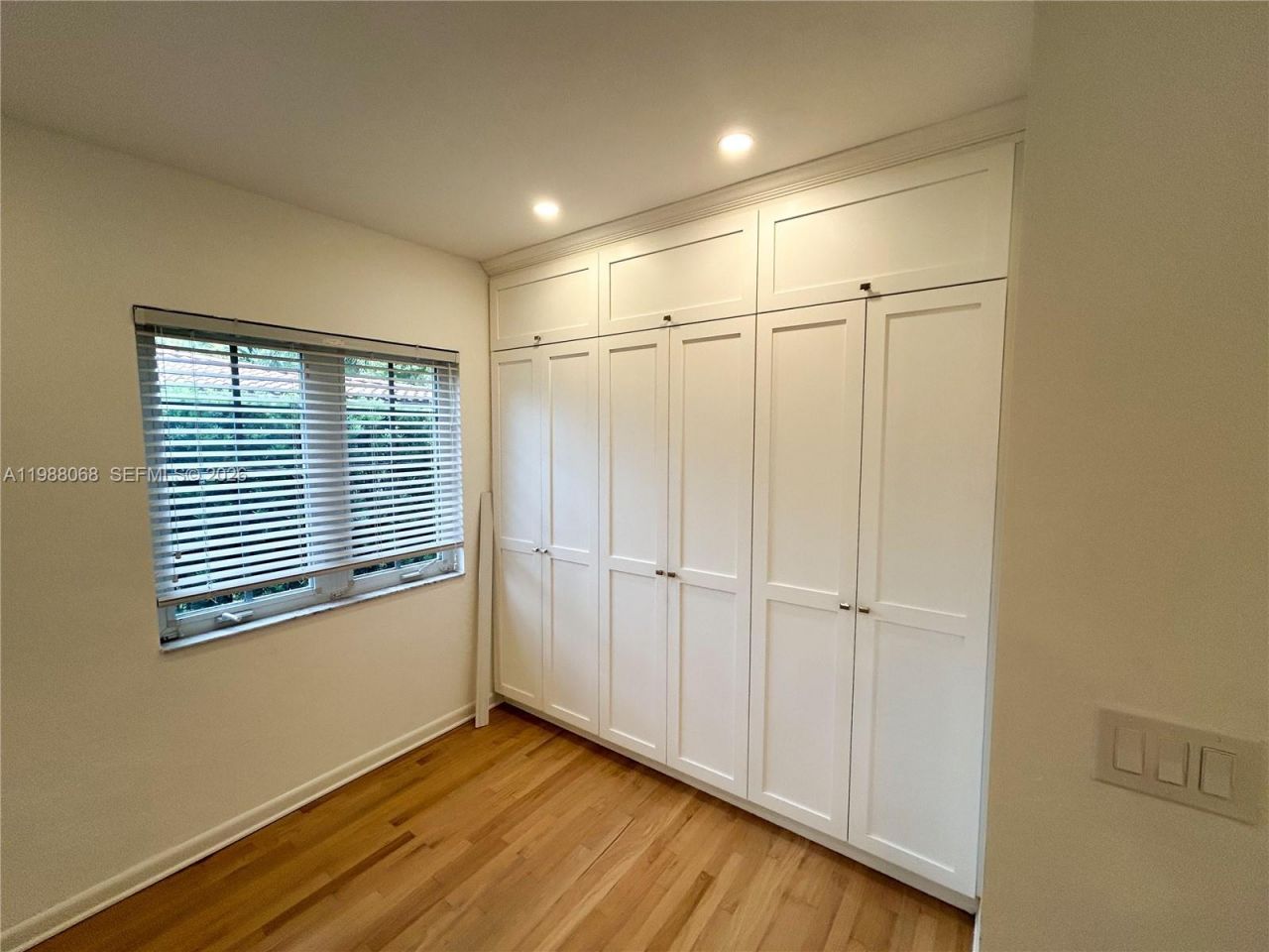 2504 Alhambra Cir , Unit 2504, Coral Gables, FL 33134 Photo