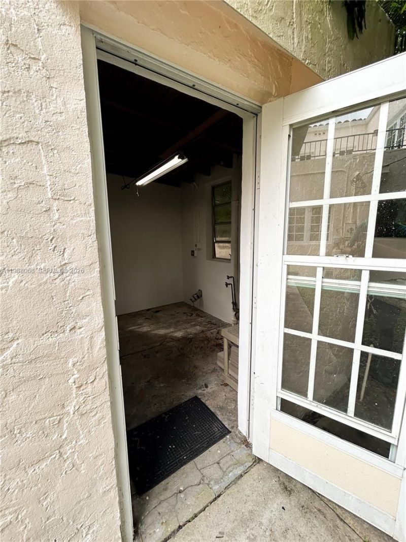 2504 Alhambra Cir , Unit 2504, Coral Gables, FL 33134 Photo