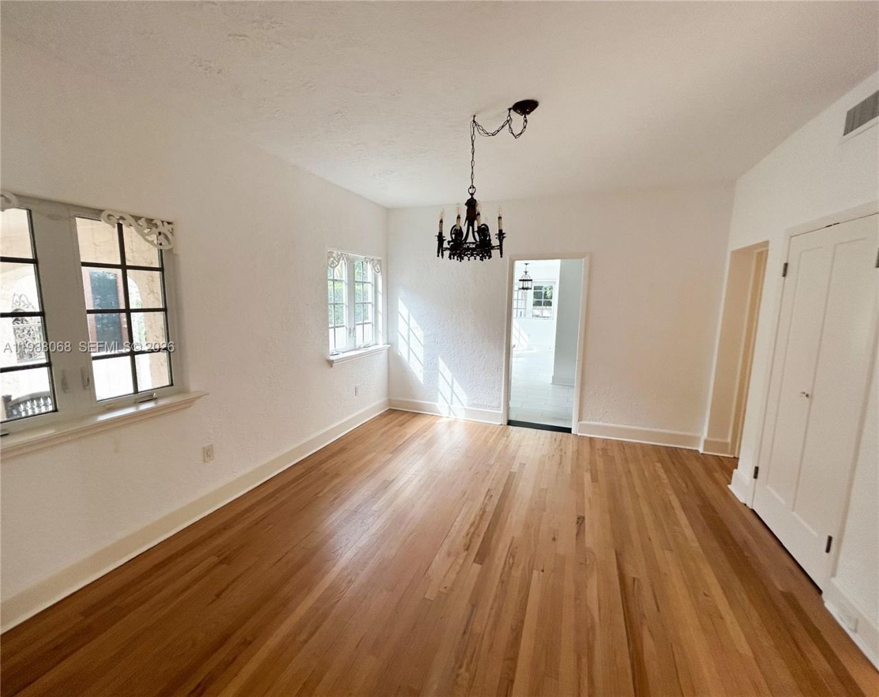 2504 Alhambra Cir , Unit 2504, Coral Gables, FL 33134 Photo