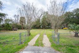 15 Sassafras Lane photo 4