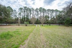 15 Sassafras Lane photo 4