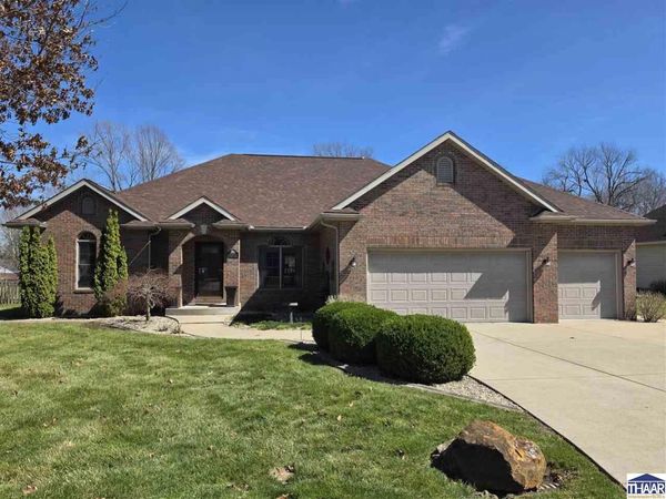 8300 Crimson Court, Terre Haute, IN 47802