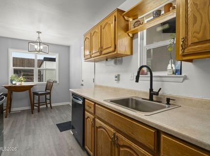 7490 Halifax Drive, Reno, NV 89506 Photo