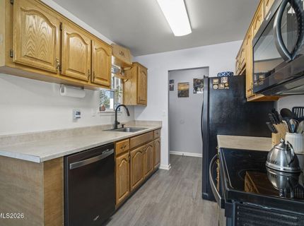 7490 Halifax Drive, Reno, NV 89506 Photo