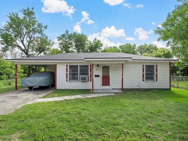 211 S Smyth Street, Mart, TX 76664