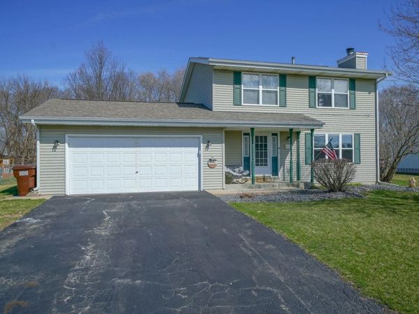 113 Prairie Moon Drive, DAVIS JUNCTION, IL 61020