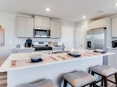 19225 136th Avenue N, Rogers, MN 55374