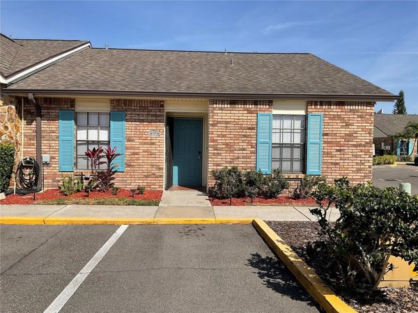 8701 CARROLL PALM PLACE , TAMPA, FL 33614