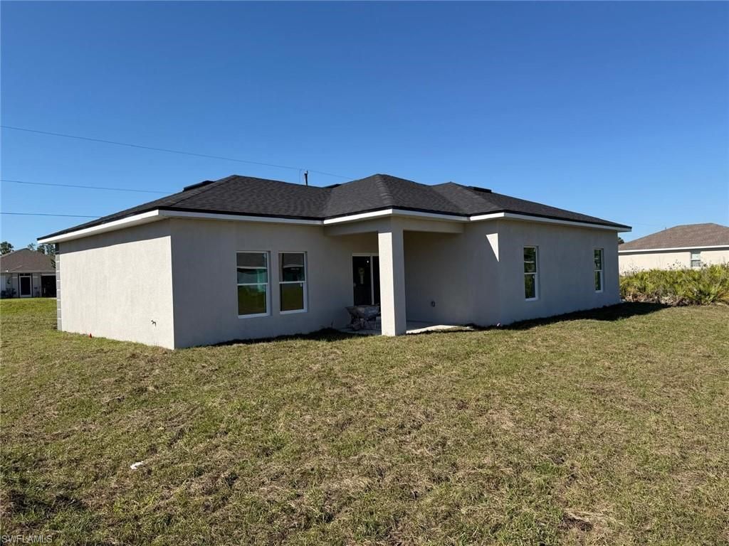 484 Westdale Ave, Lehigh Acres, FL 33972 Photo