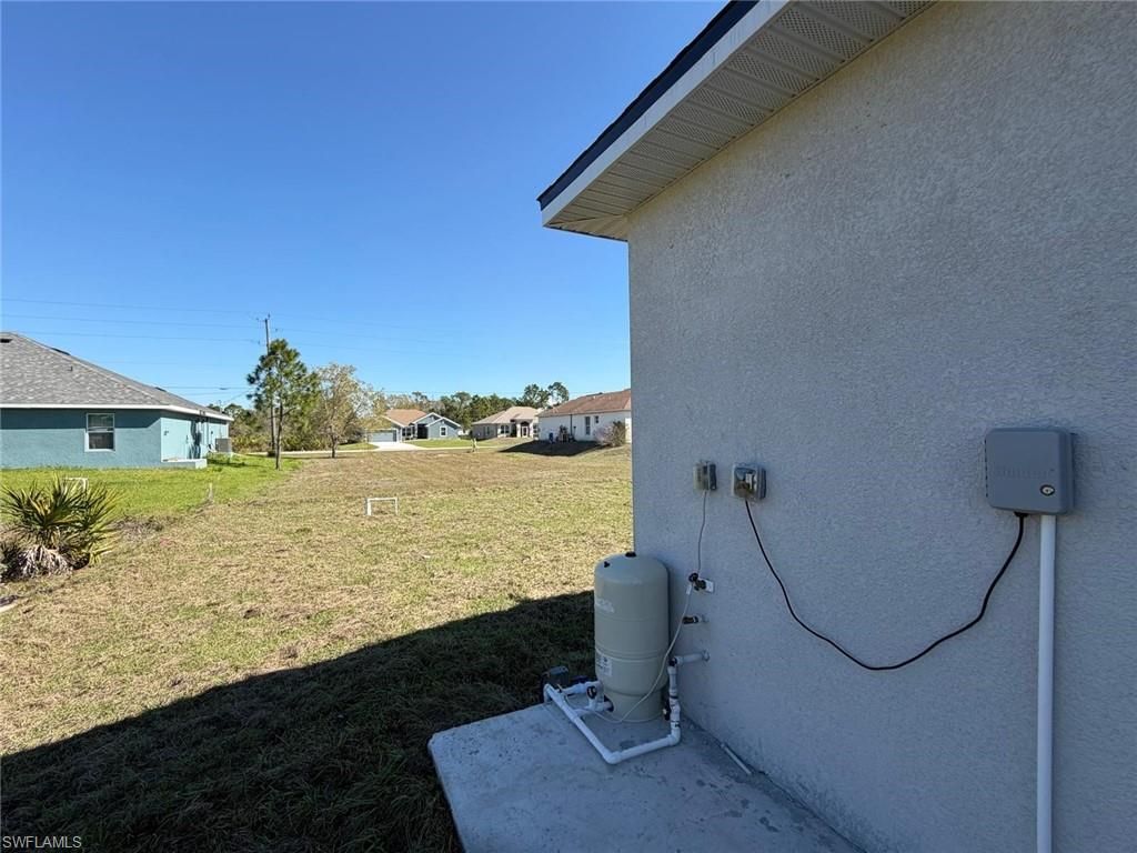 484 Westdale Ave, Lehigh Acres, FL 33972 Photo