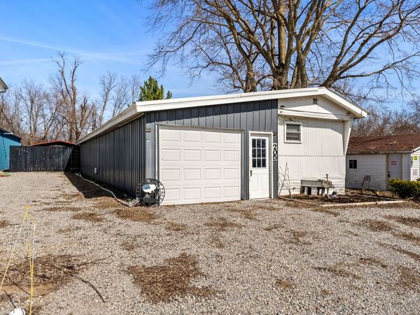 205 Railroad Street, New Boston, IL 61272