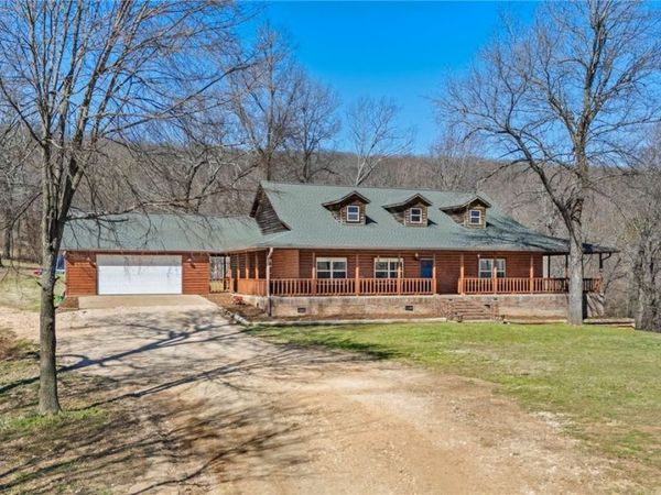 14955 Greasy Valley, Prairie Grove, AR 72753