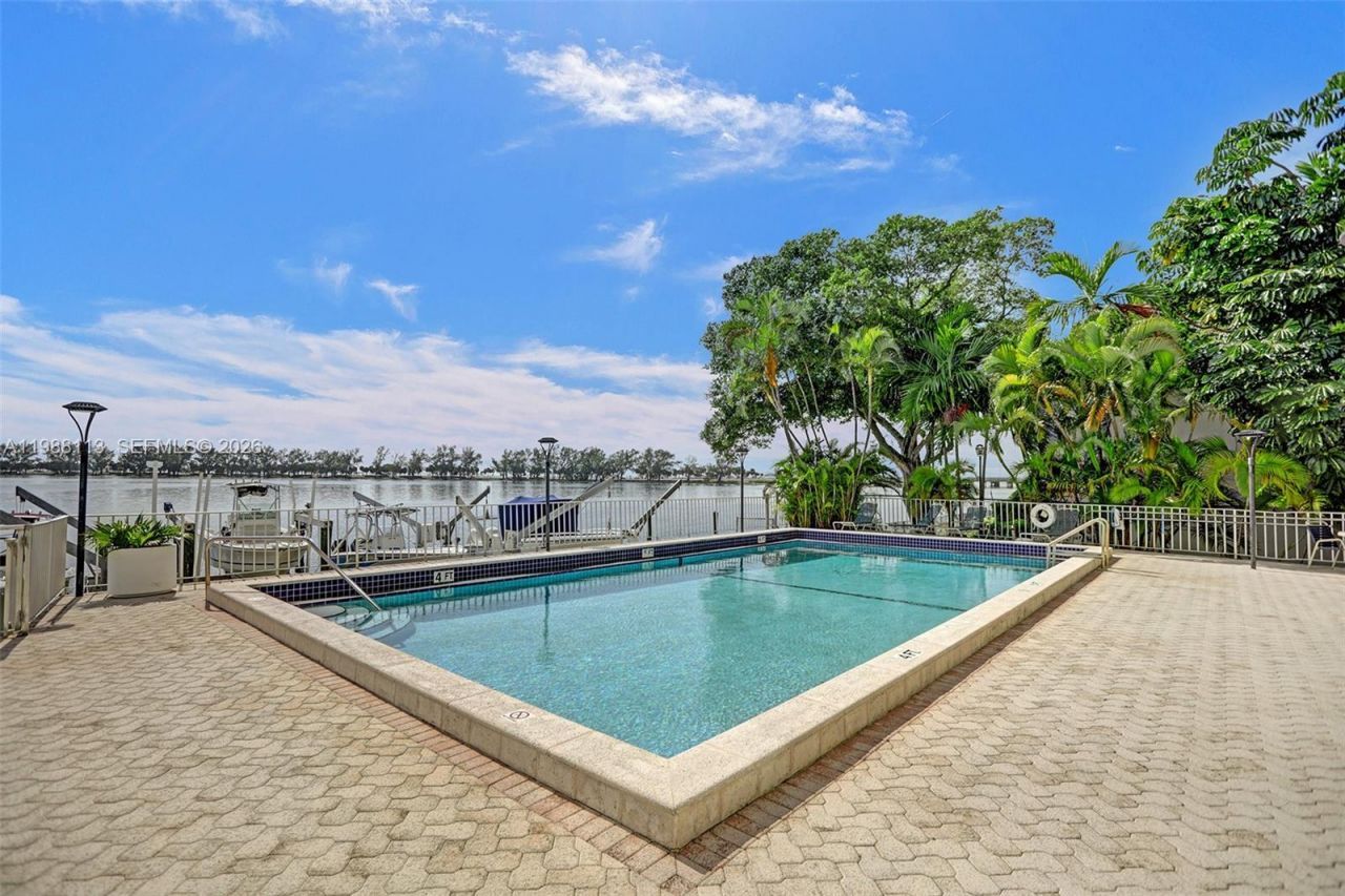 2201 Brickell Ave, Unit 97, Miami, FL 33129 Photo