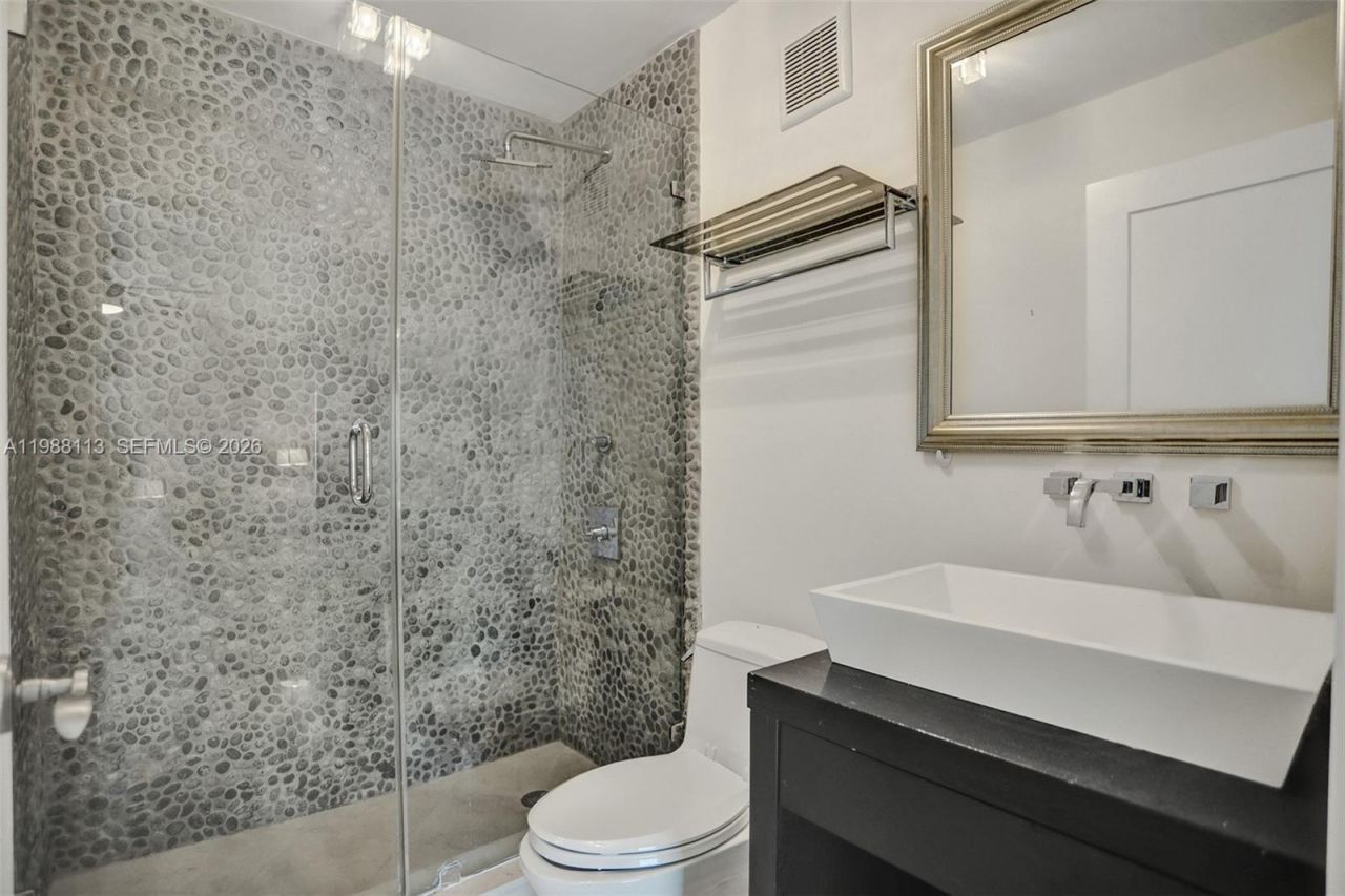 2201 Brickell Ave, Unit 97, Miami, FL 33129 Photo