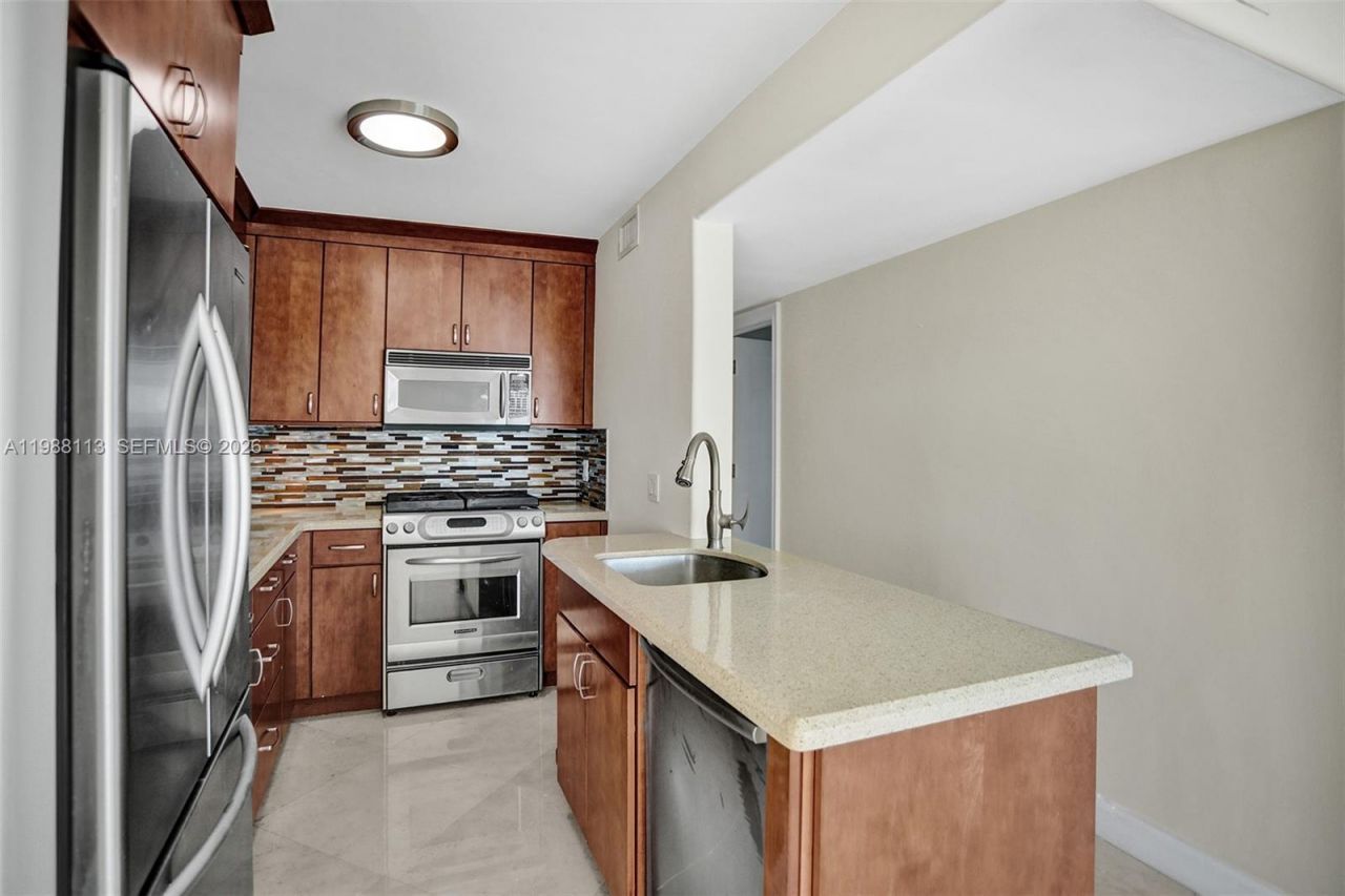 2201 Brickell Ave, Unit 97, Miami, FL 33129 Photo