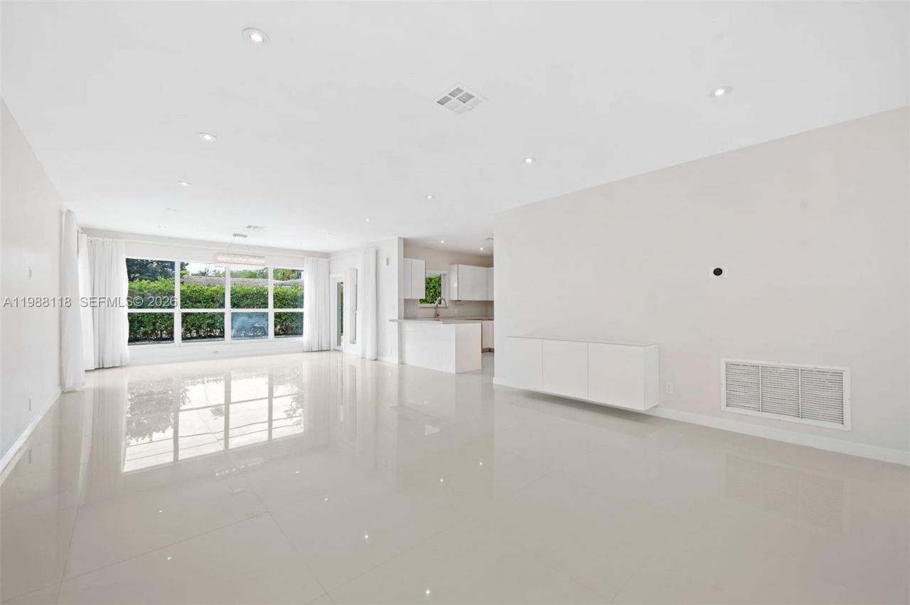 1530 Zuleta Ave, Coral Gables, FL 33146 Photo