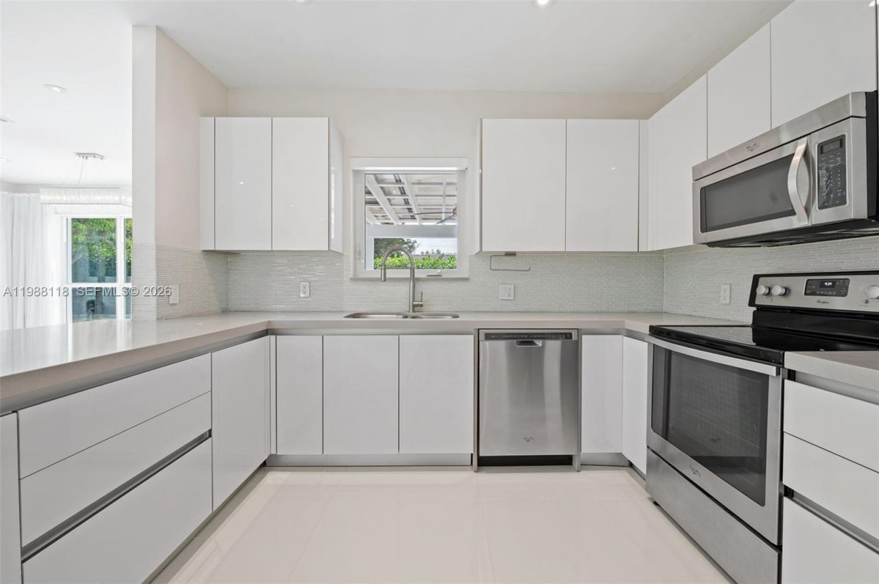 1530 Zuleta Ave, Coral Gables, FL 33146 Photo