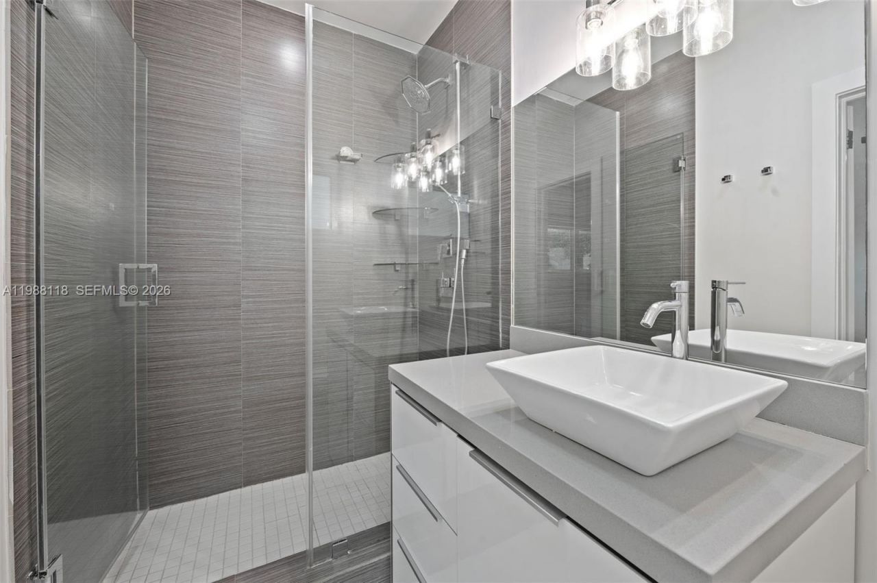 1530 Zuleta Ave, Coral Gables, FL 33146 Photo