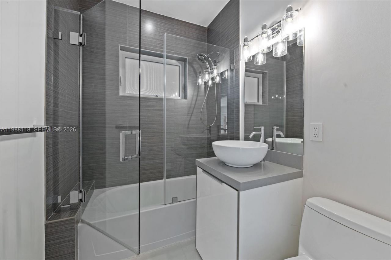 1530 Zuleta Ave, Coral Gables, FL 33146 Photo