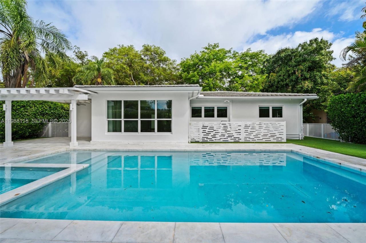 1530 Zuleta Ave, Coral Gables, FL 33146 Photo