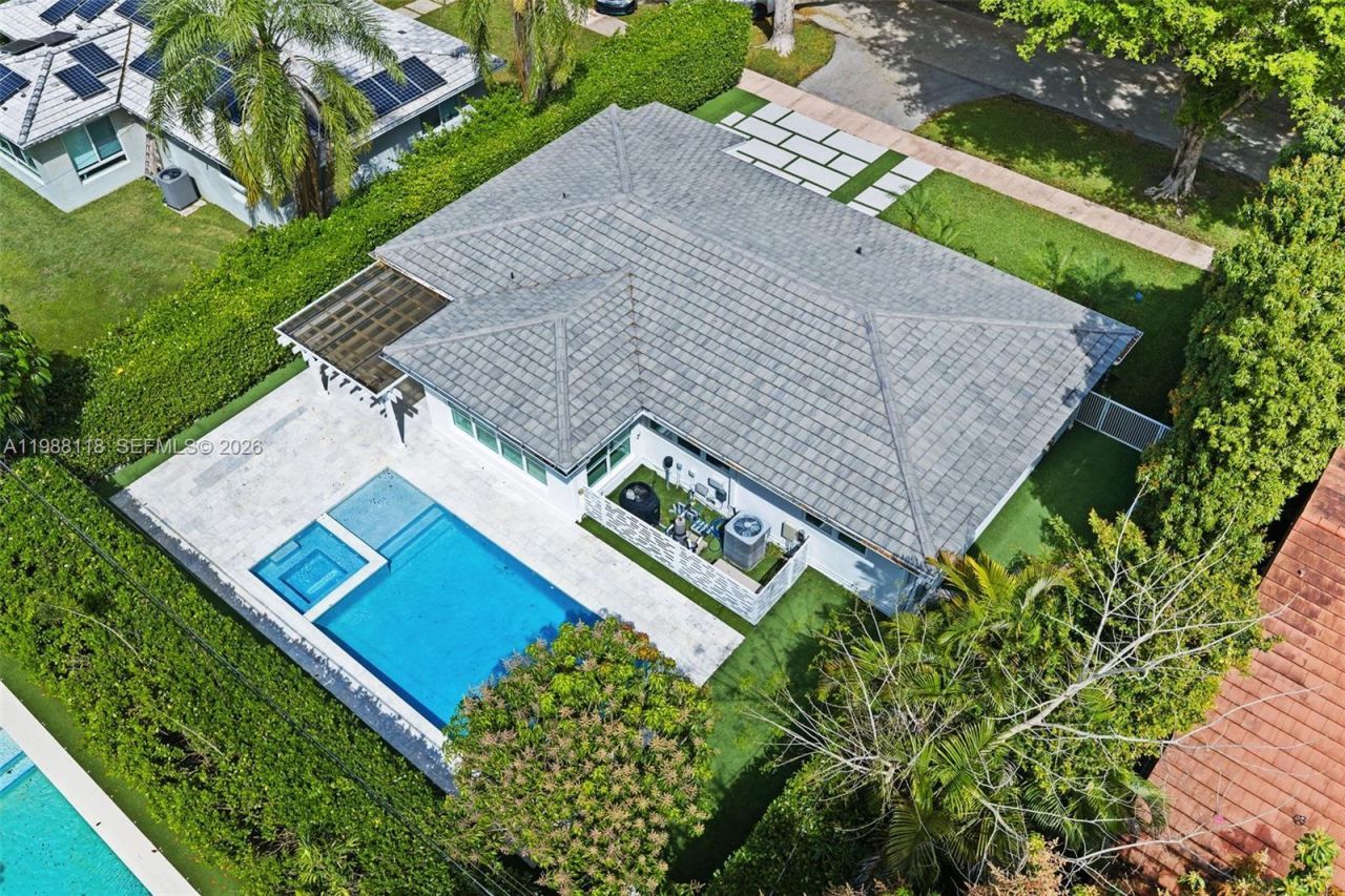 1530 Zuleta Ave, Coral Gables, FL 33146 Photo