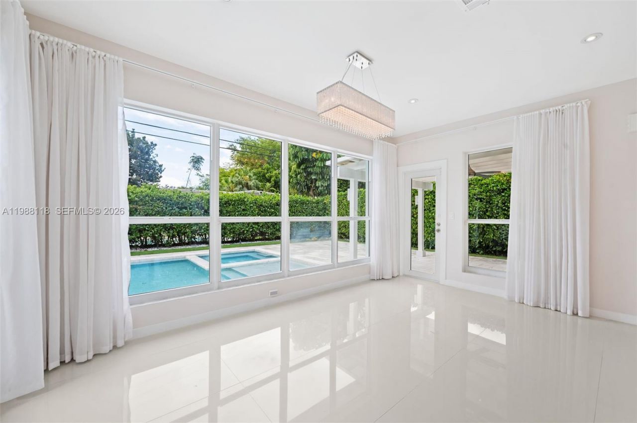 1530 Zuleta Ave, Coral Gables, FL 33146 Photo