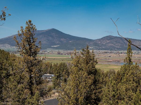 NW Crescent Rim Place, Unit Lot 8, Prineville, OR 97754