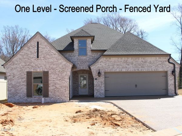 10 Emerald Breeze Drive, Jackson, TN 38305