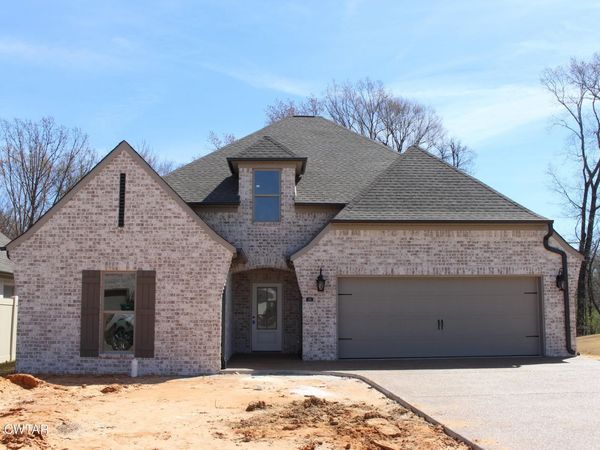 10 Emerald Breeze Drive , Jackson, TN 38305