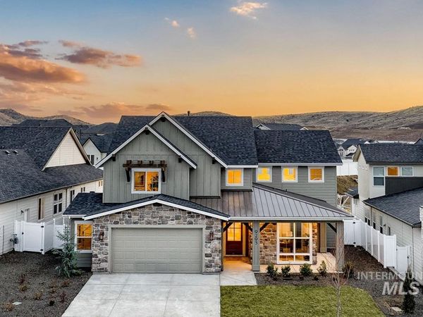 9295 W Sooty Grouse Ct, Boise, ID 83714