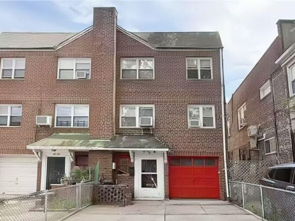 51-21 Goldsmith Street , Elmhurst, NY 11373