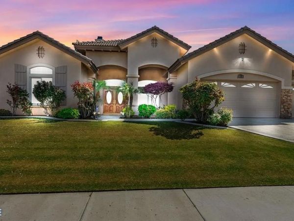 9813 Fitzgerald Drive, Bakersfield, CA 93311