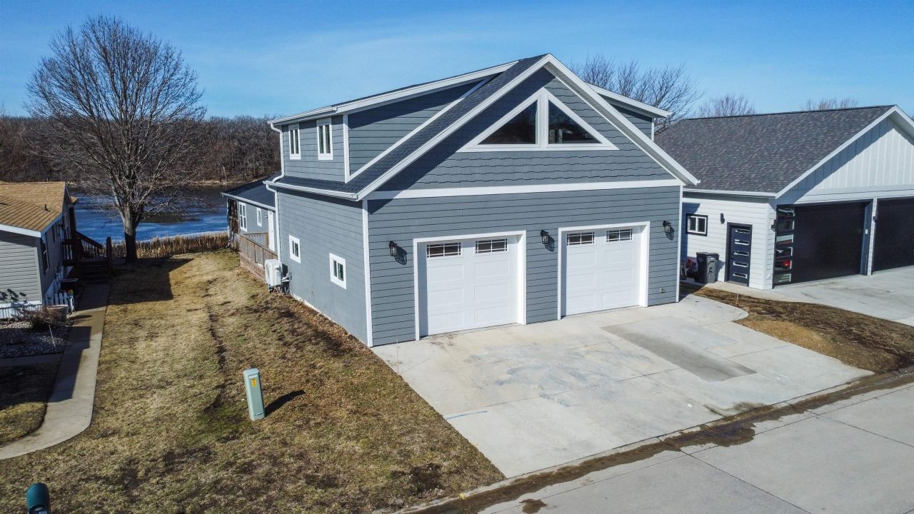 711 Sunshine Run, Arnolds Park, IA 51331 Main Photo