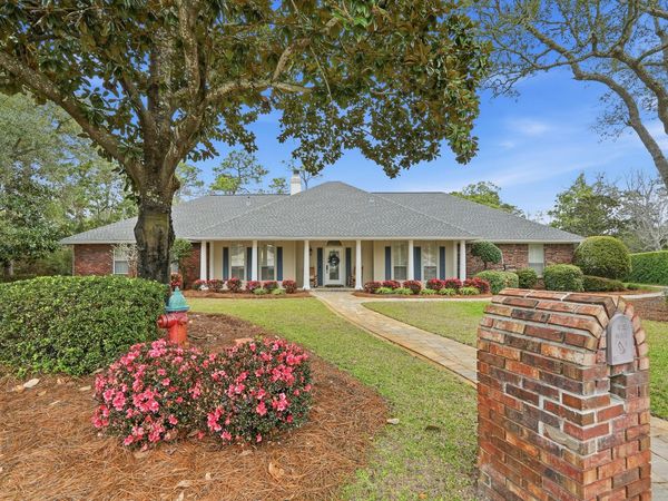 4397 Windrush Drive, Niceville, FL 32578