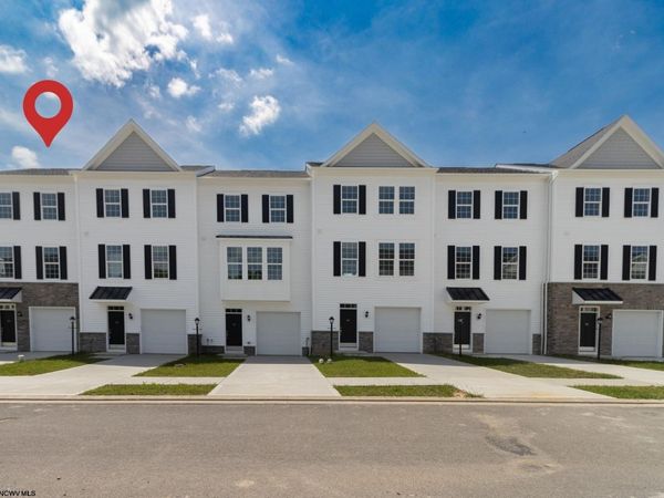 26 Dover Court, Bridgeport, WV 26330