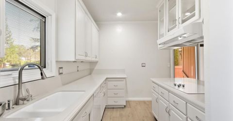 5902 Oak Ave, Carmichael, CA 95608 Photo