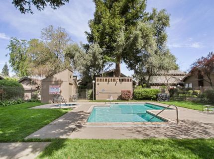 5902 Oak Ave, Carmichael, CA 95608 Photo