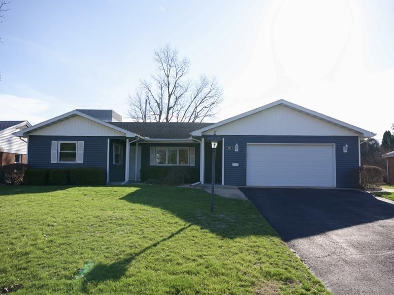 308 Granada Road, Bloomington, IL 61701 Main Photo